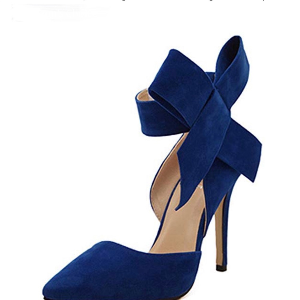NWT- Sexy Stiletto with side Bow